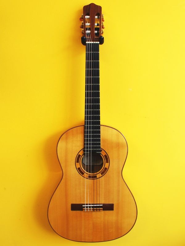 Kremona Rosa Blanca Electroacoustic Flamenco Guitar